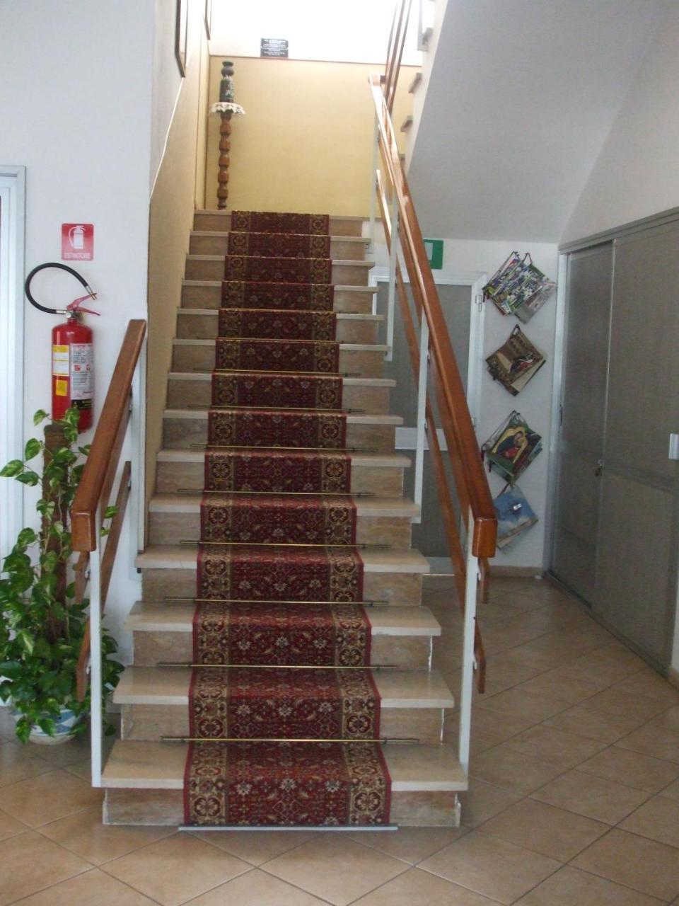Hotel Cucciolo Donoratico Extérieur photo